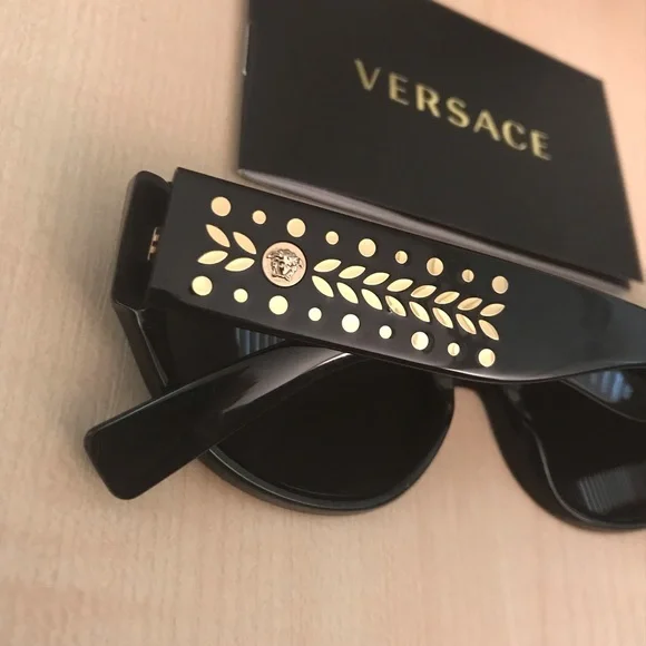 VERSACE SUNGLASSES NIB sunglasses for women Black cateye / gold + Versace case